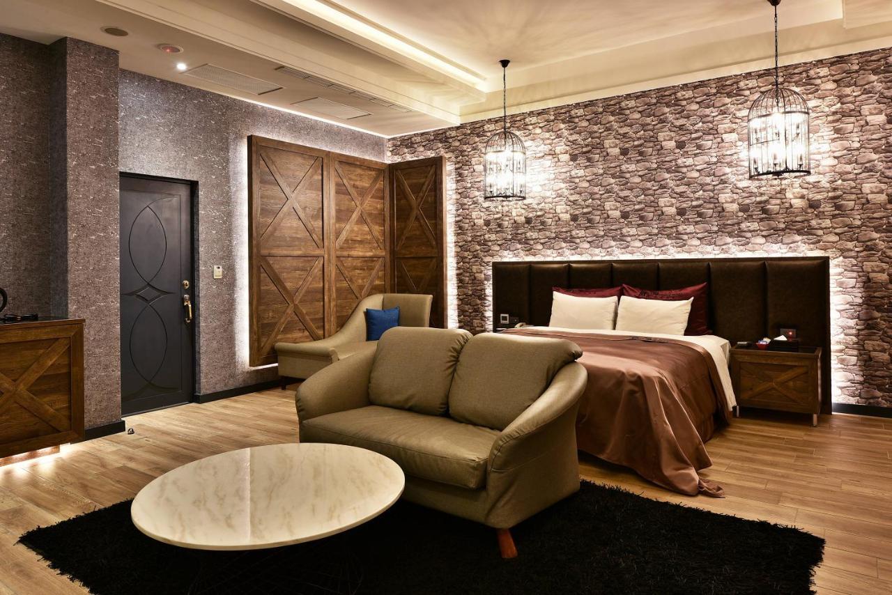 Venice Motel 台中市 エクステリア 写真