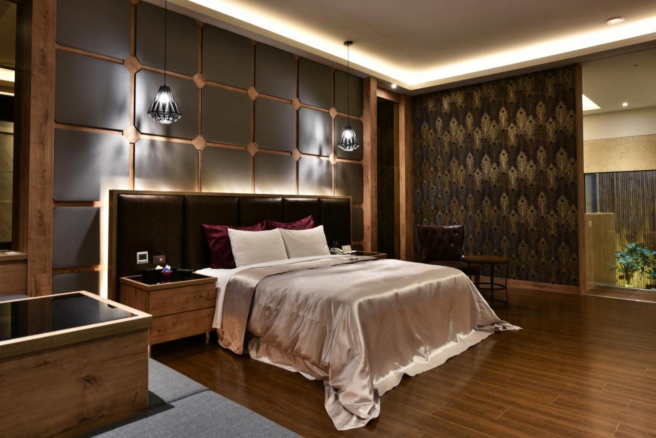 Venice Motel 台中市 エクステリア 写真