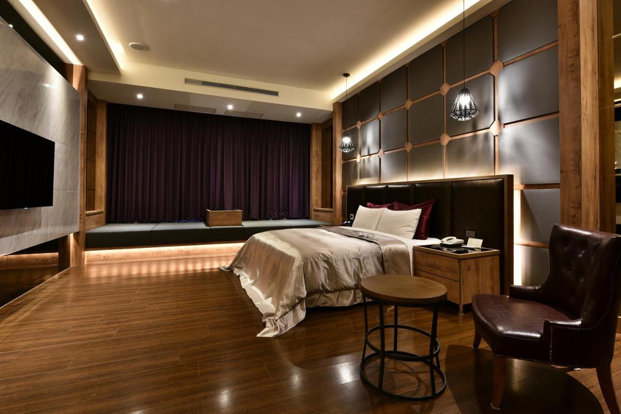 Venice Motel 台中市 エクステリア 写真